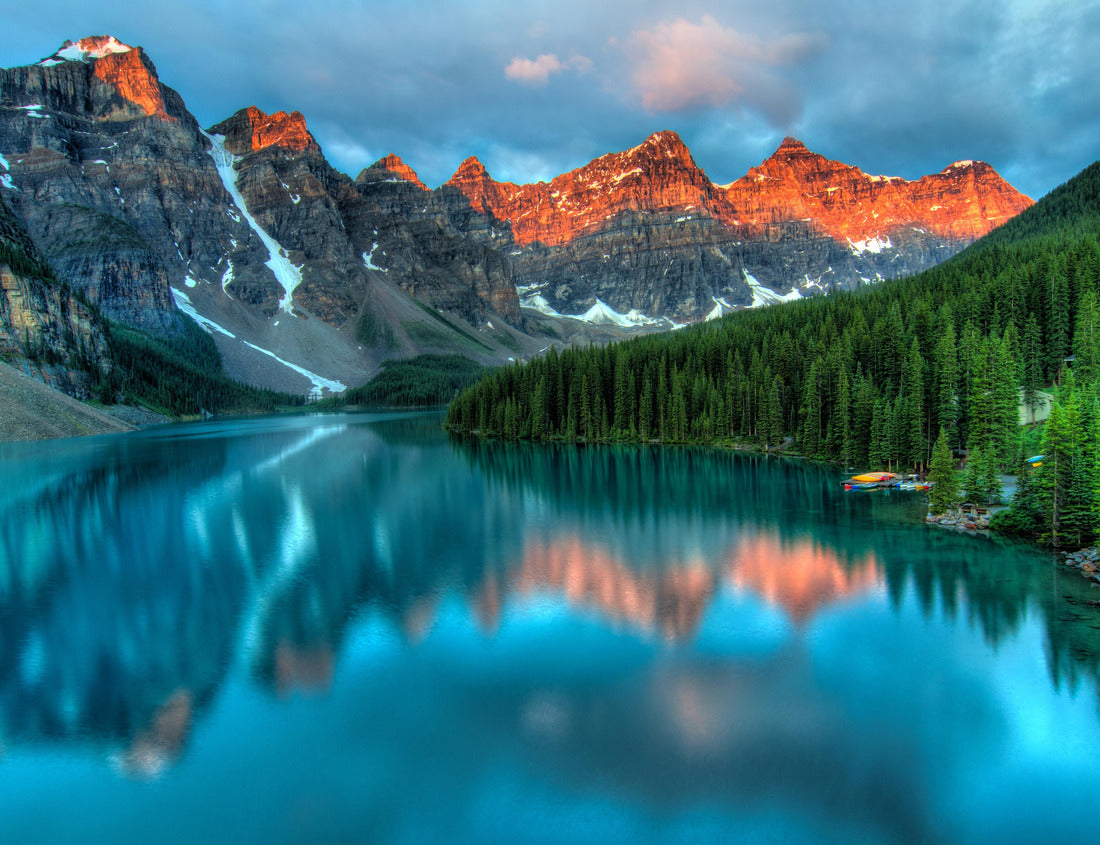 Noah Jigsaw Puzzle At the peak of color during the morning sunrise at Moraine Lake in Banff National Park 1000 pieces