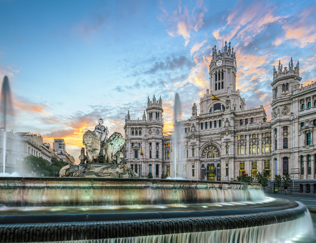 Noah Jigsaw Puzzle Madrid, Spain at Communication Palace 1000 pieces