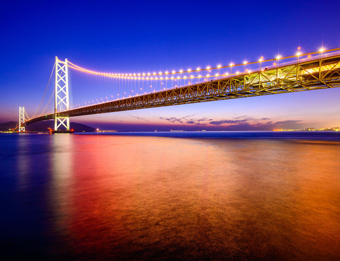 Noah Jigsaw Puzzle Kobe, Japan at the Akashi Kaikyo Ohashi Bridge spanning the Seto Inland Sea 1000 pieces