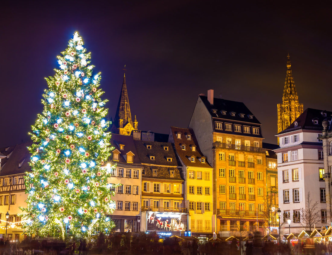 Noah Jigsaw Puzzle Christmas tree in Strasbourg, “Capital of Christmas” 1000 pieces