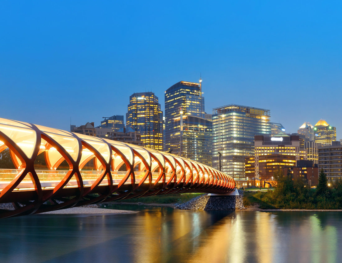 Noah Jigsaw Puzzle Calgary City with Peace Bridge and skyscrapers in Alberta in the evening, Canada 1000 pieces
