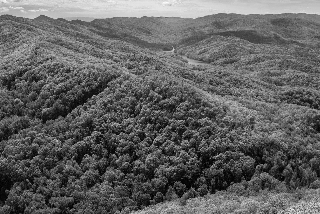 Cumberland Gap through Cumberland Mountains, within Appalachian Mountains. Tripoint of Kentucky, Virginia, and Tennessee. Cumberland Gap National Historical Park. Pinnacle Overlook at key passageway 2000pc PuzzleBlack and White