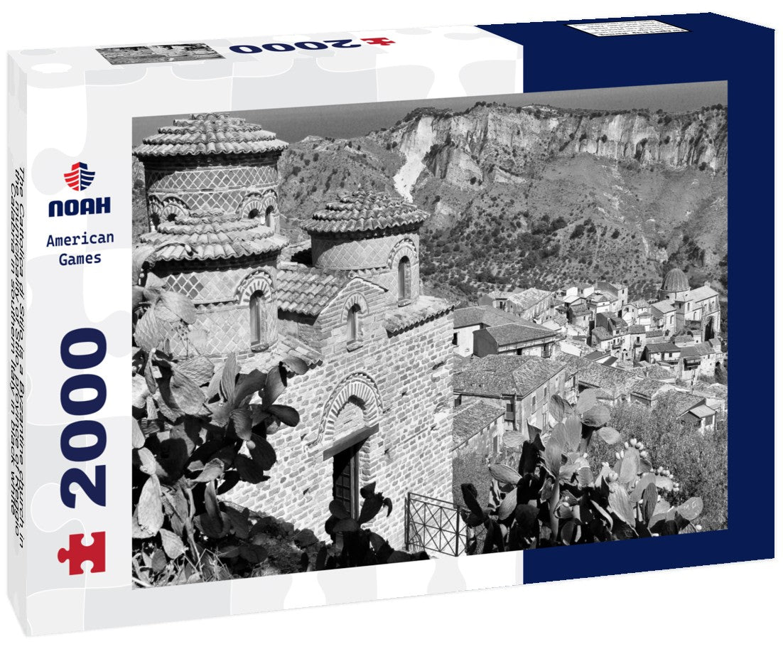 Noah Jigsaw Puzzle The Cattolica di Stilo is a Byzantine church in the municipality of Stilo, province of Reggio, Calabria in southern Italy in black white 2000 pieces