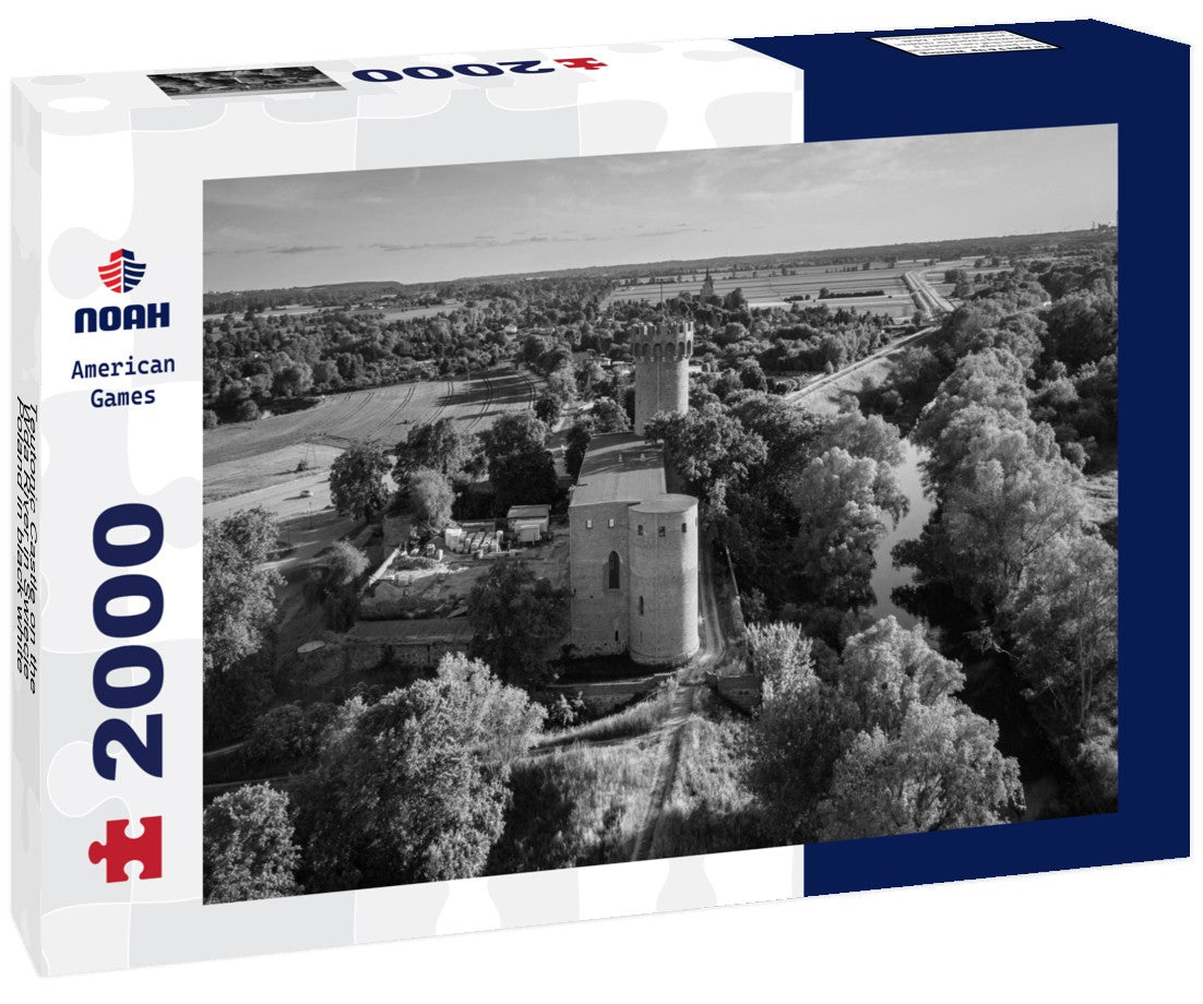 Noah Jigsaw Puzzle Teutonic Castle on the Wda River in Swiecie, Poland in black white 2000 pieces