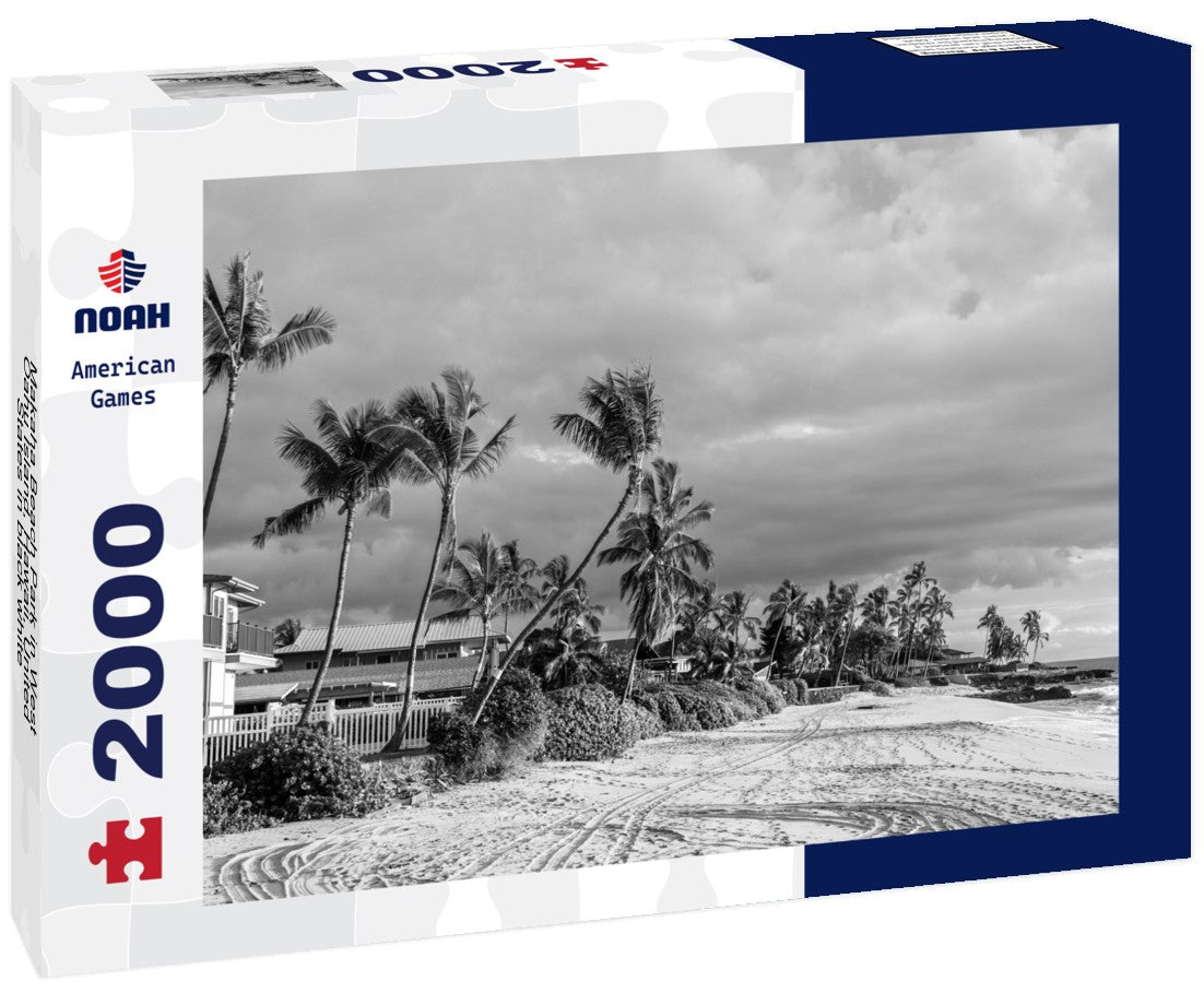 Noah Jigsaw Puzzle Makaha Beach Park in West Oahu Island, Hawaii, United States in black white 2000 pieces