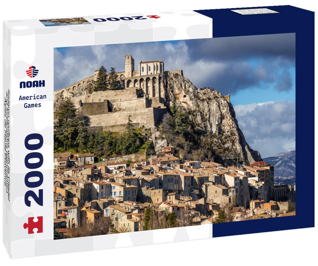 Noah Jigsaw Puzzle Sisteron rooftops with its Citadel and fortifications (panoramic). Alpes de Haute Provence, Southern Alps, France 2000 pieces