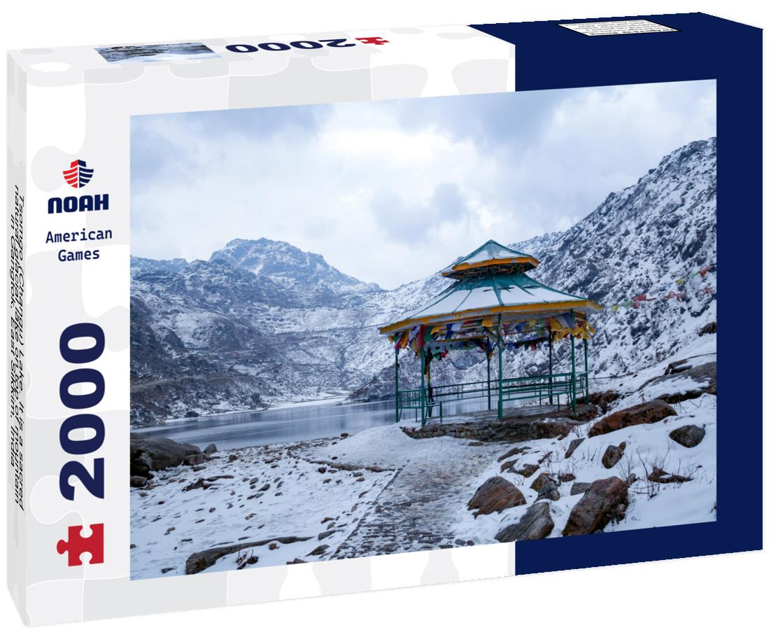 Noah Jigsaw Puzzle Tsomgo (Changu) Lake. It is a sacred natural glacial lake on top of mountain in Gangtok, East Sikkim, India 2000 pieces