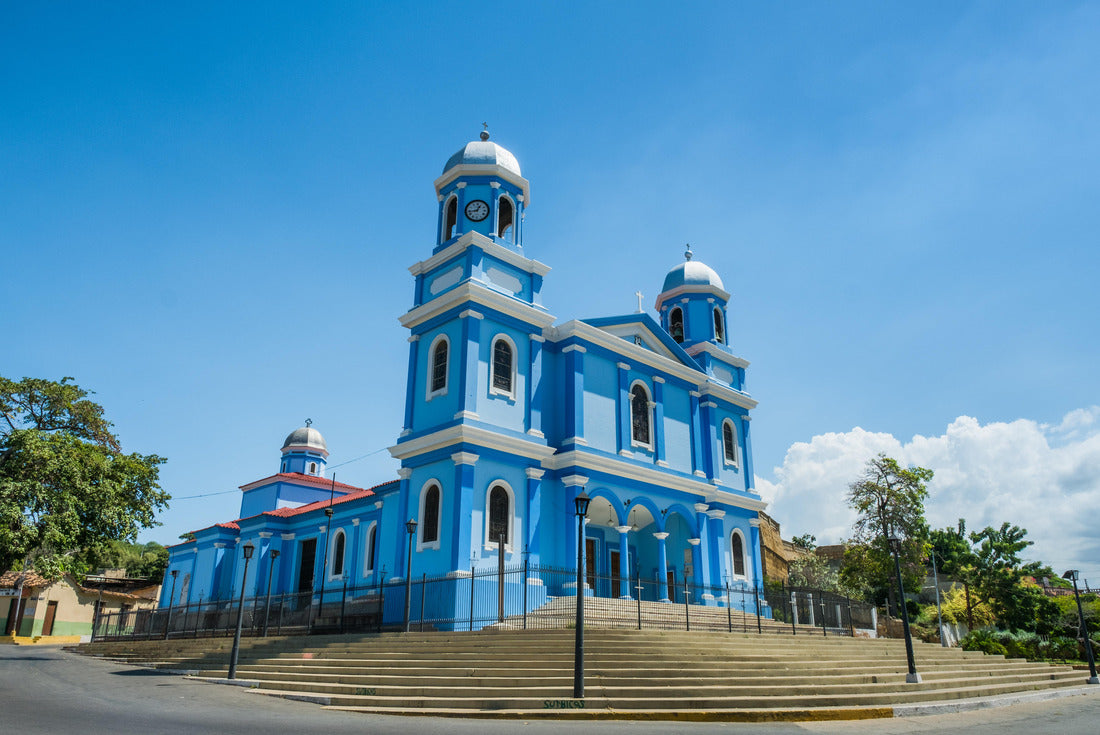 Catholic church of Santa Ines. Cumana, State of Sucre - Venezuela 2000pc Puzzle