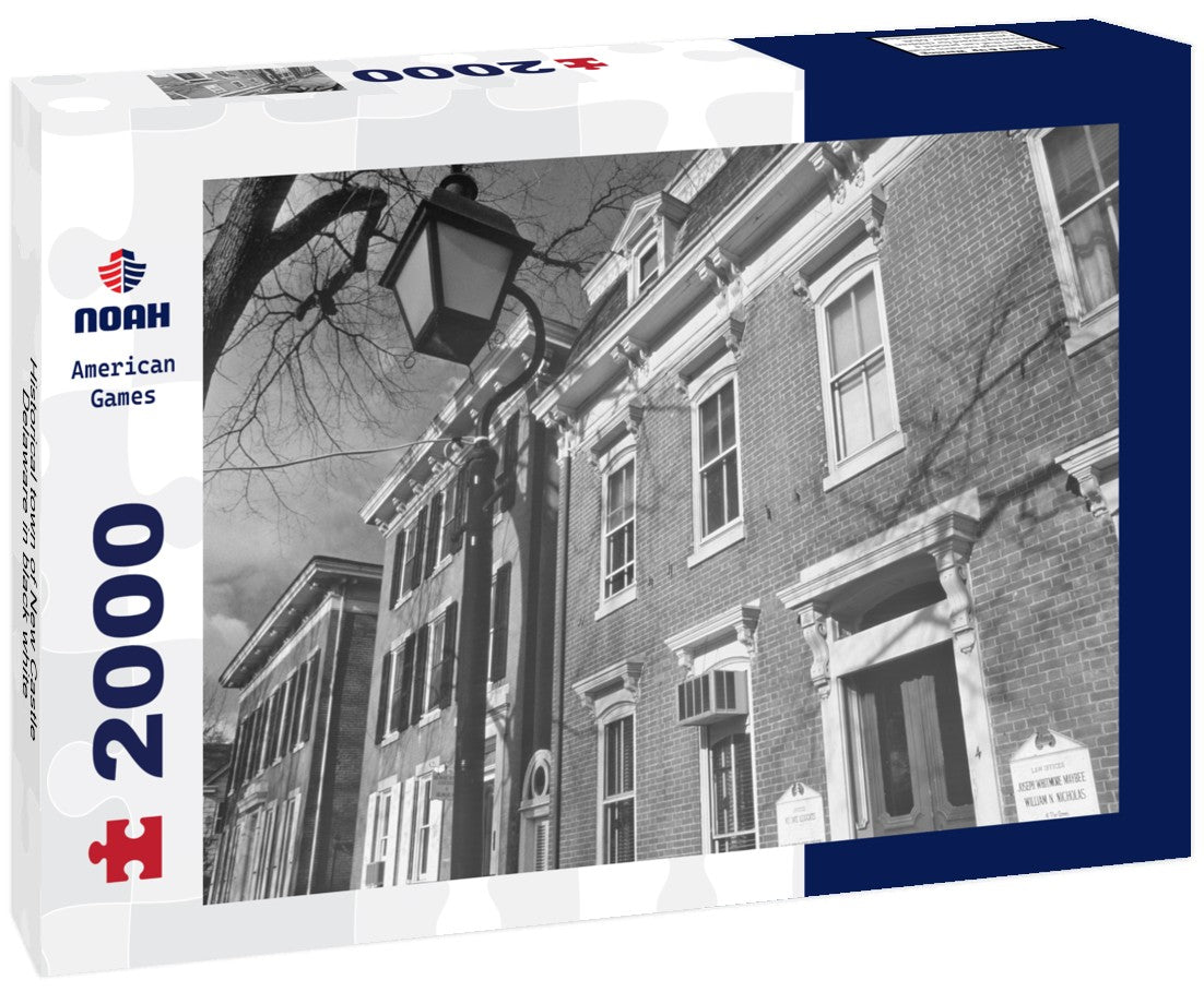 Noah Jigsaw Puzzle Historical town of New Castle, Delaware in black white 2000 pieces