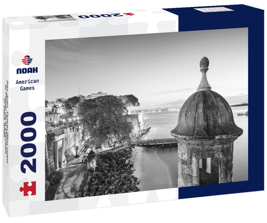 Noah Jigsaw Puzzle San Juan, Puerto Rico coast at Paseo de la Princesa in black white 2000 pieces