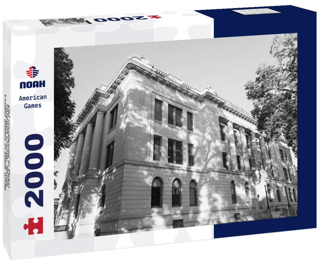 Noah Jigsaw Puzzle Old courthouse in Pekin, Tazewell County, Illinois, United States in black white 2000 pieces