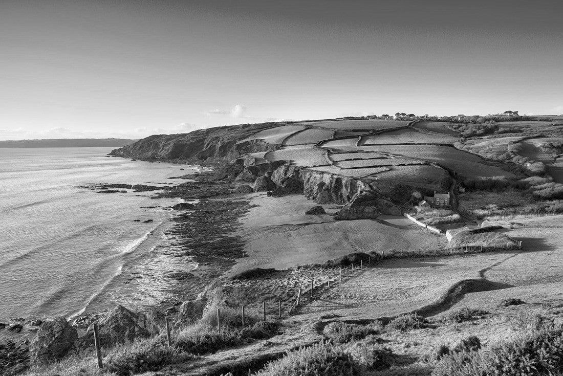 Walking along the South West Coastal Path, which descends from Dodman to Hemmick Beach on the south coast of Cornwall 2000pc PuzzleBlack and White