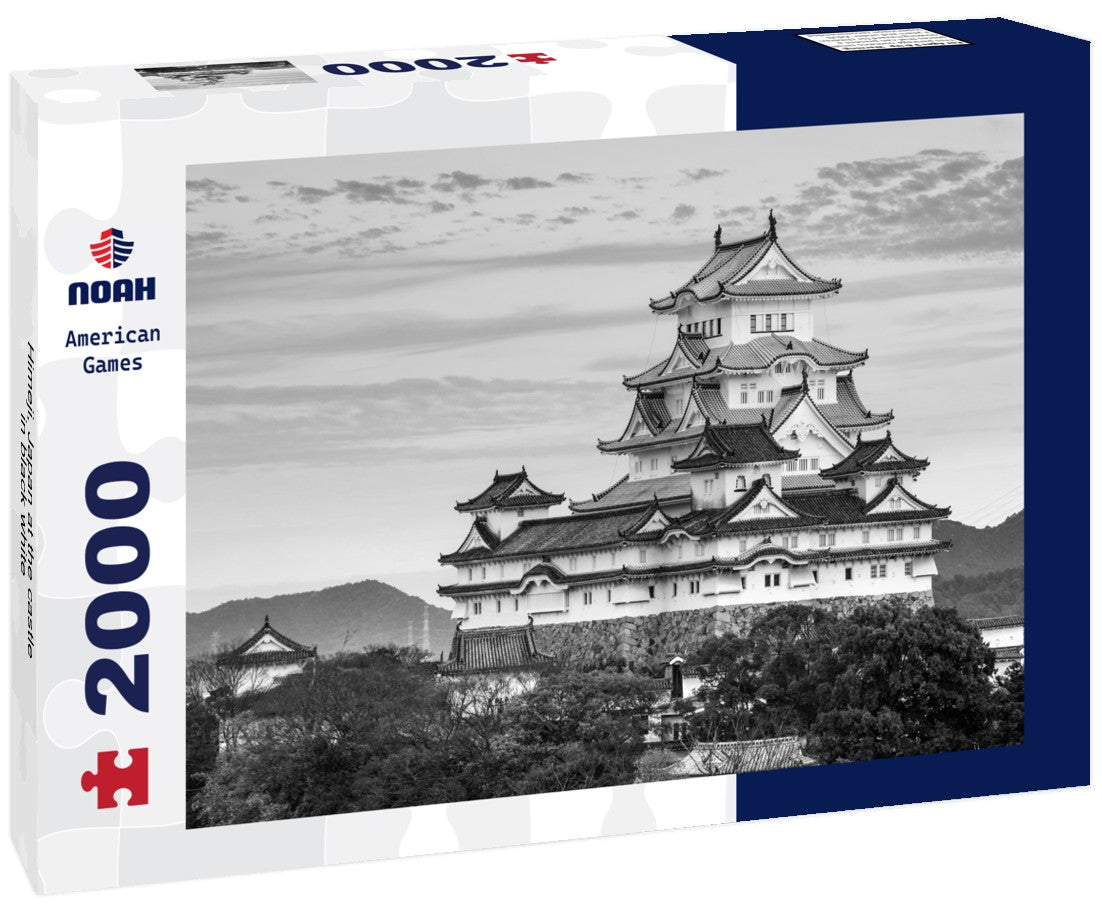 Noah Jigsaw Puzzle Himeji, Japan at the castle in black white 2000 pieces