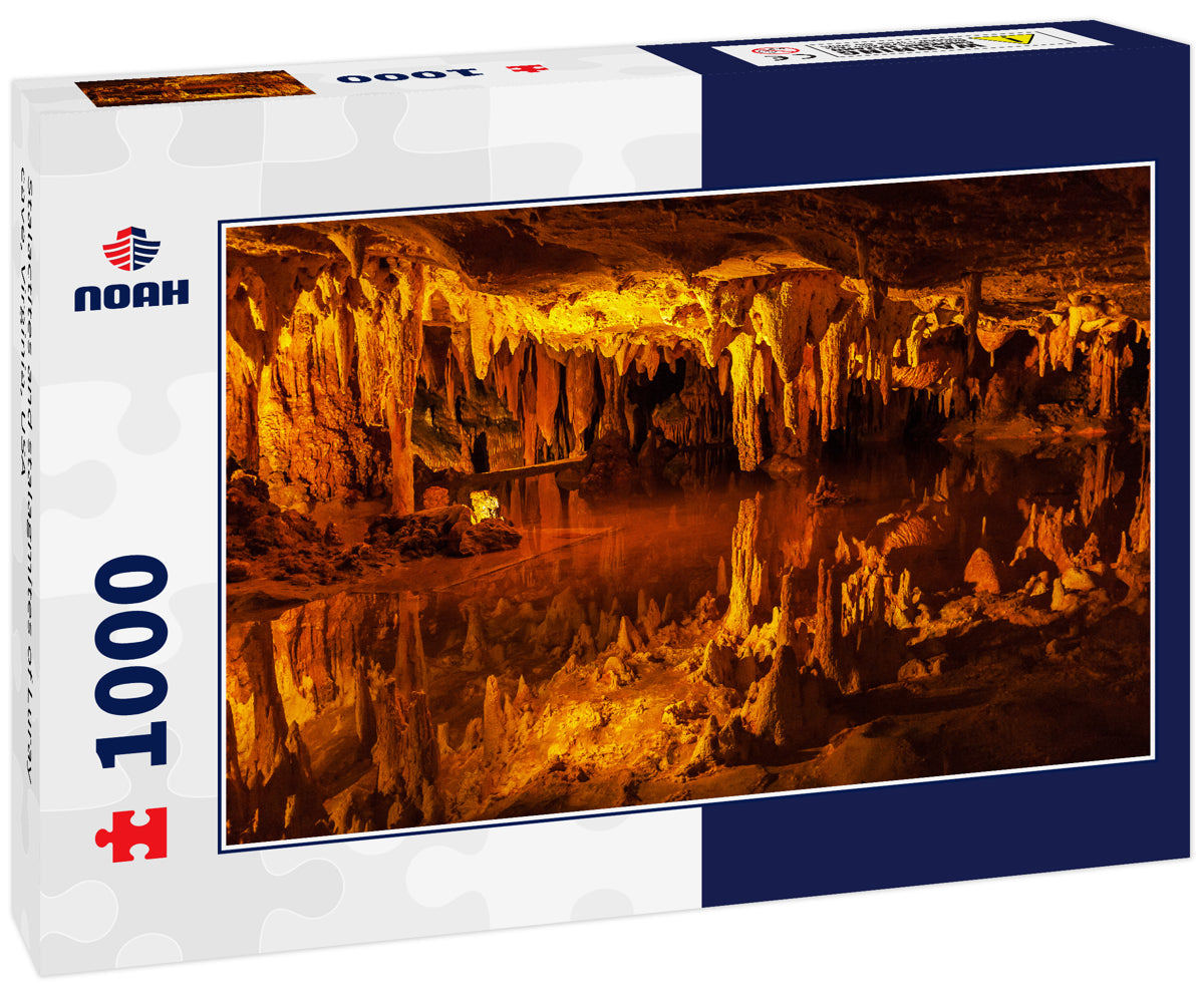 Stalactites and stalagmites of Luray cave, Virginia, USA