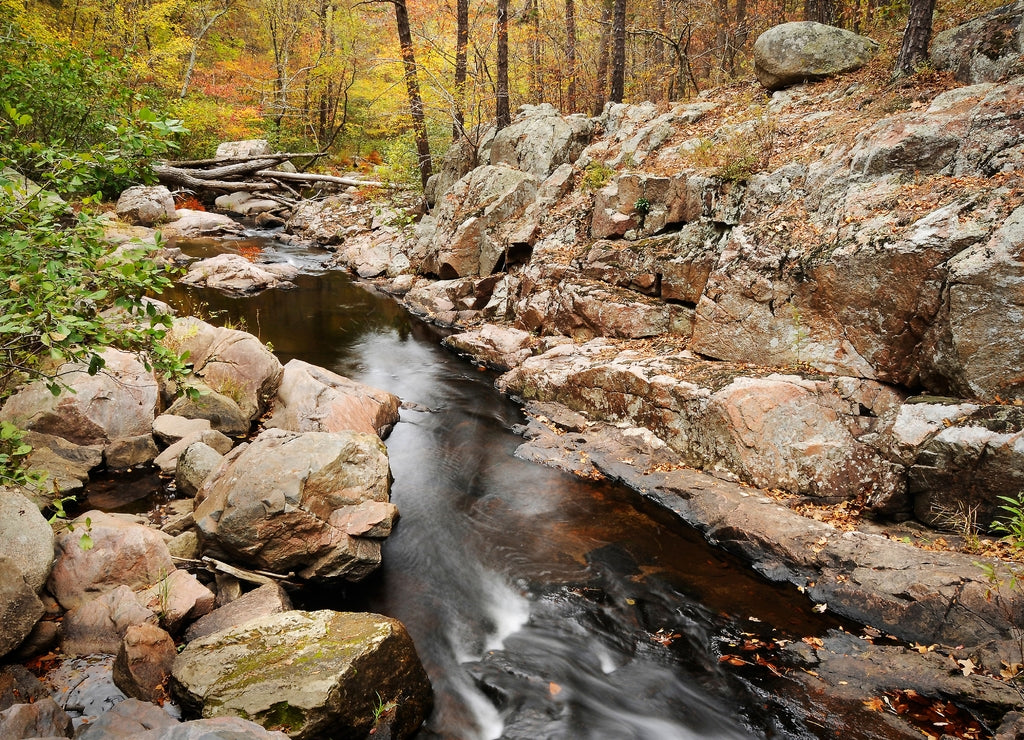 Mesmerizing view of the Pickle Creek spring in the sandstone valleys of Hawn State Park, Missouri