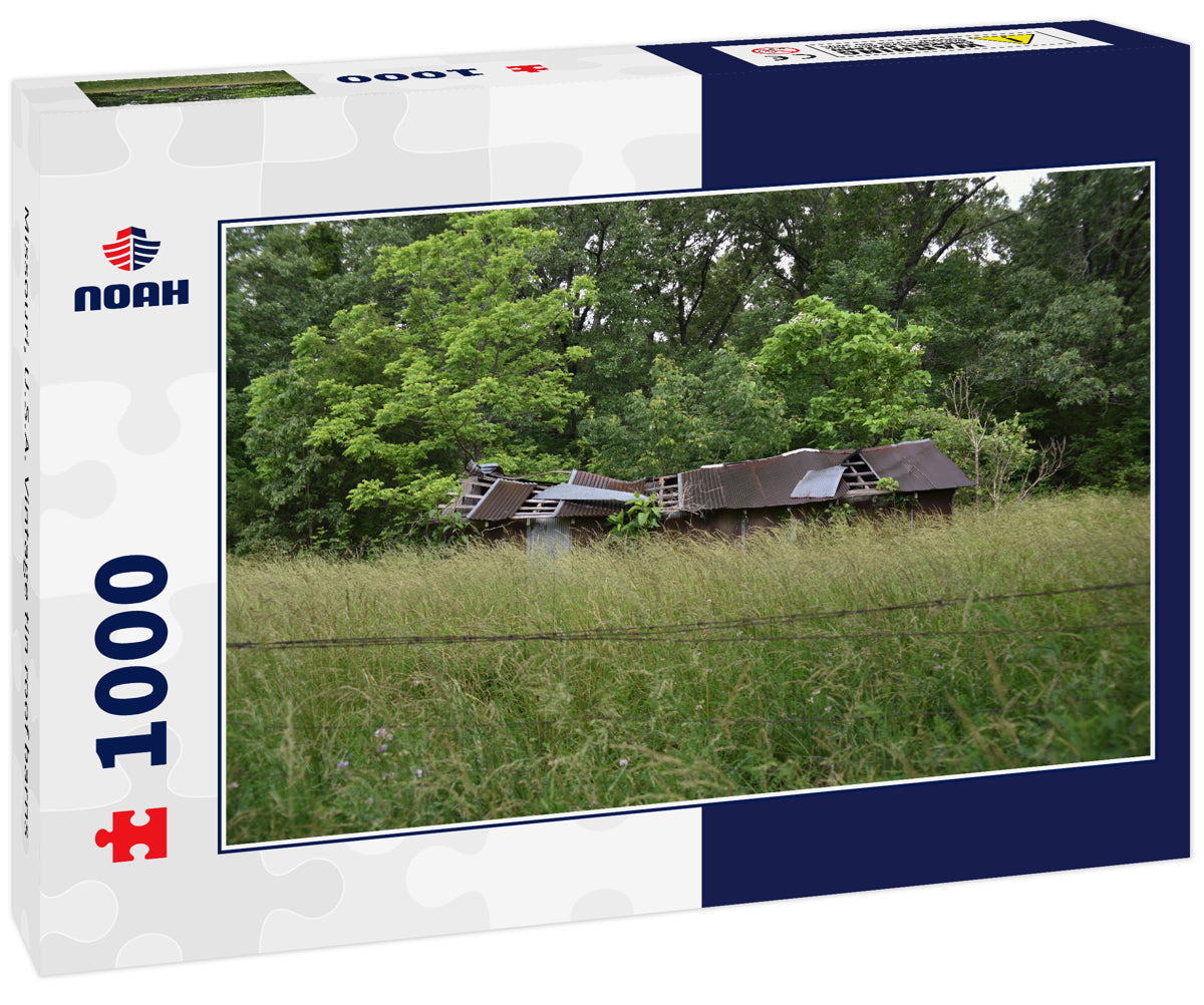 Missouri, U.S.A. Vintage tin roof barns