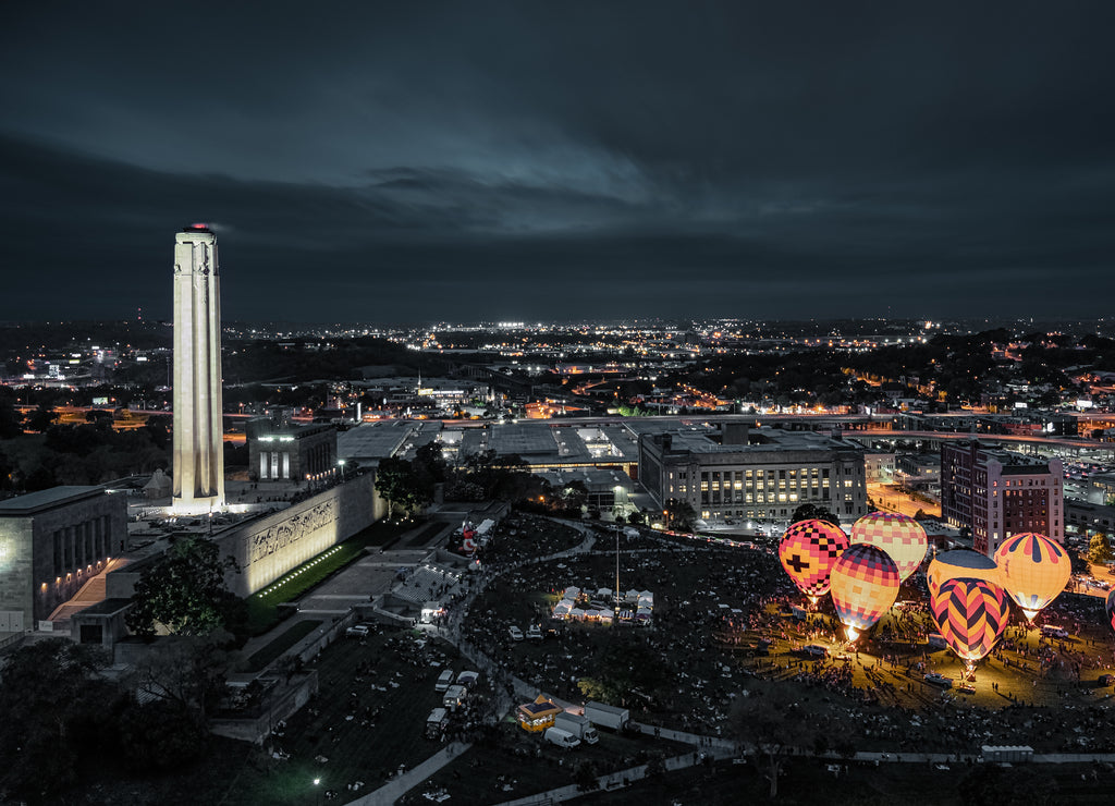 Night view of the Liberty Memorial and Kansas cityscape, USA