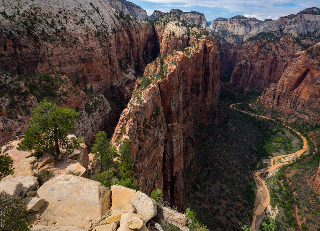 Trail to Angels Landing, Zion National Park, Valley and Mountain Landscape, Utah