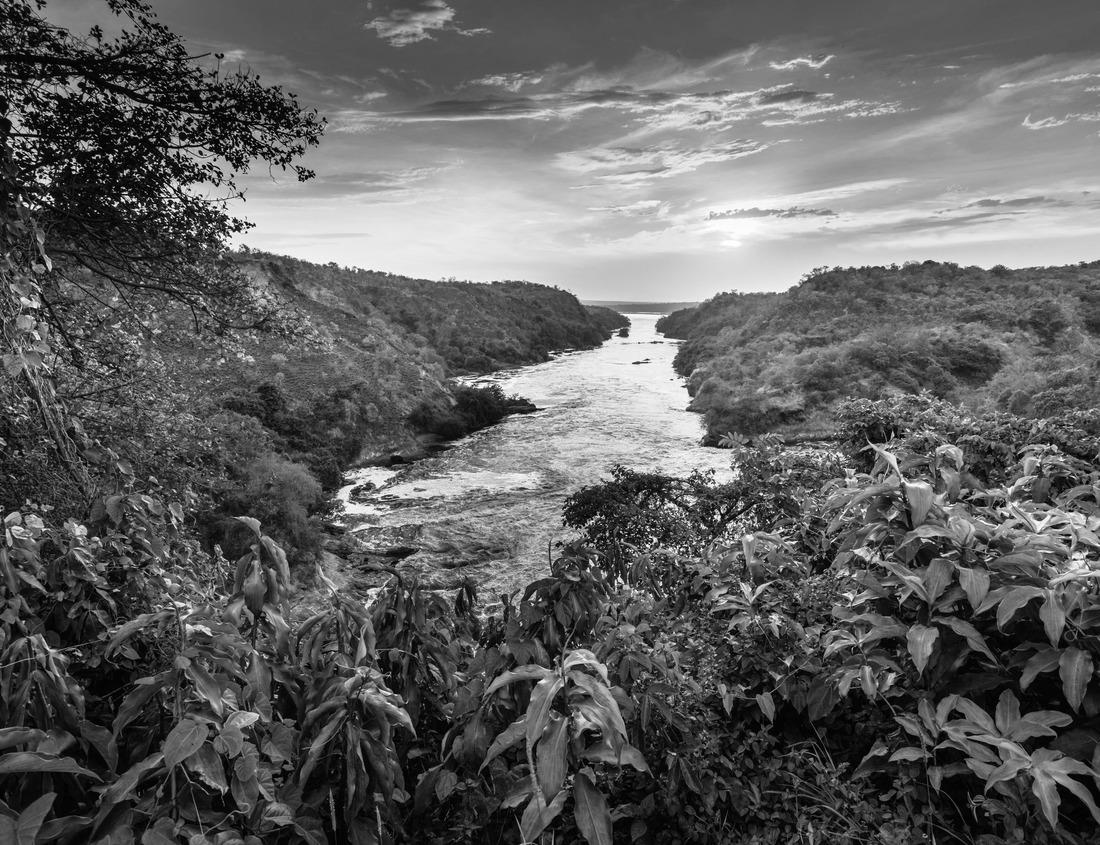 Noah Jigsaw Puzzle Augusta, Maine, USA skyline on the river in black white 1000 pieces