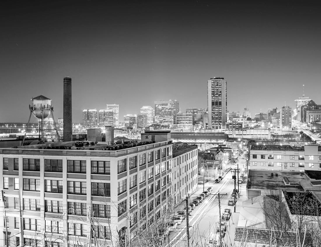 Noah Jigsaw Puzzle Des Moines Iowa skyline in USA in black white 1000 pieces