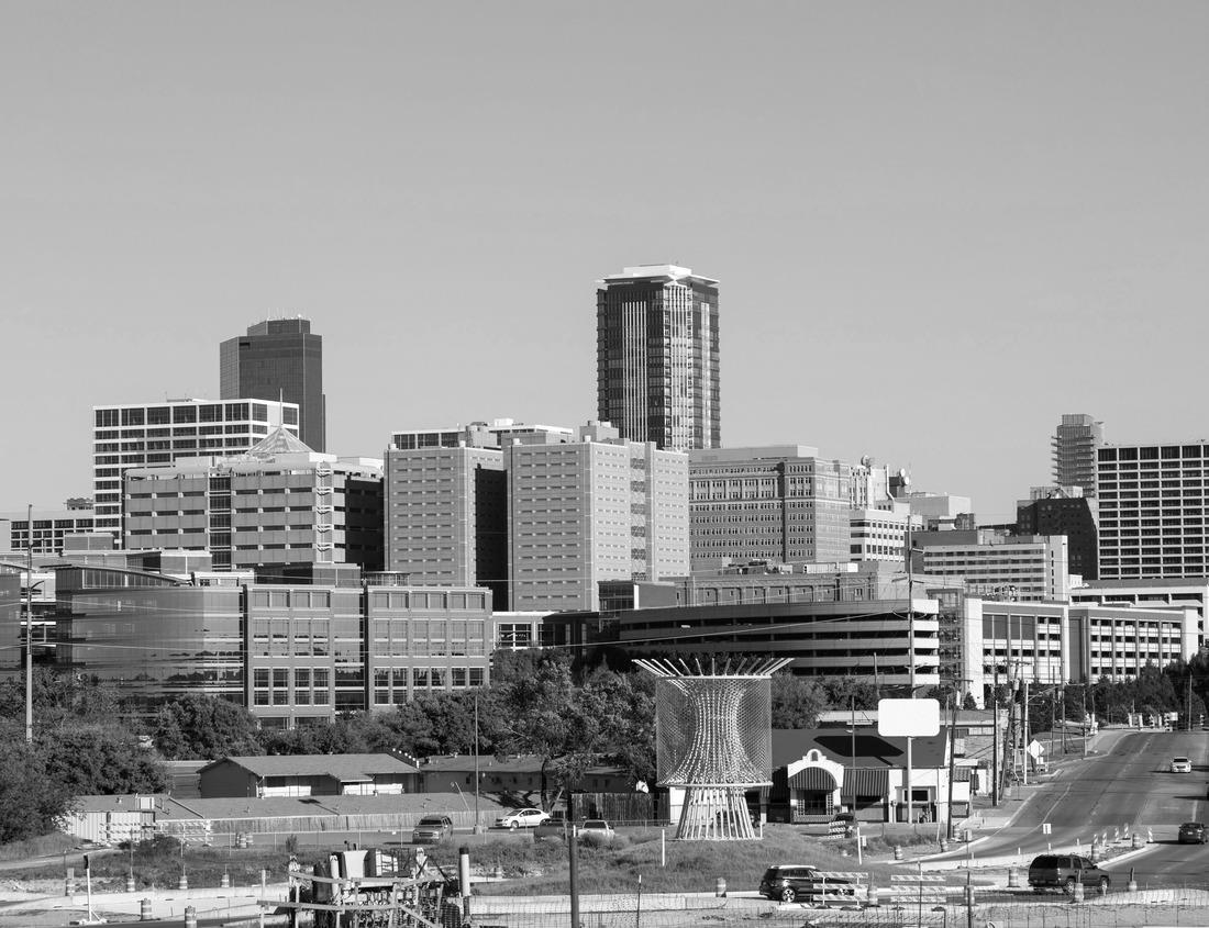 Noah Jigsaw Puzzle Abandoned house in Darien, Georgia in black white 1000 pieces