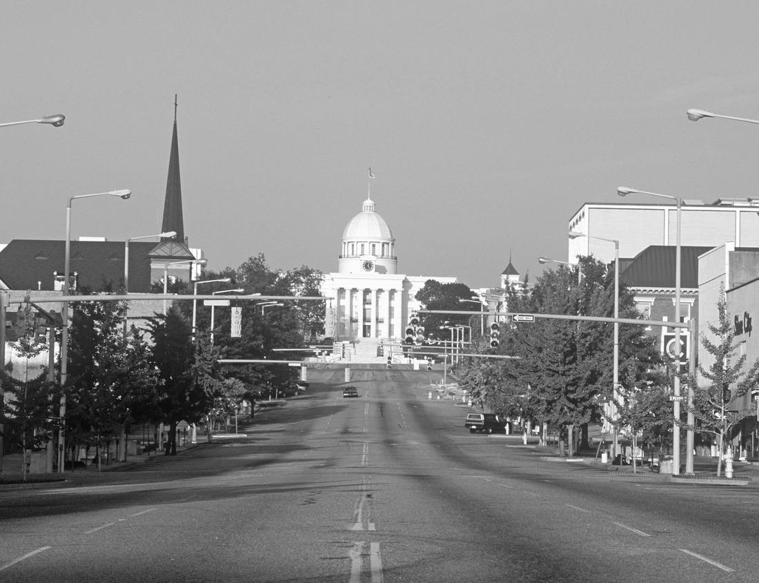 Noah Jigsaw Puzzle Beautiful Eagle, Idaho in black white 1000 pieces