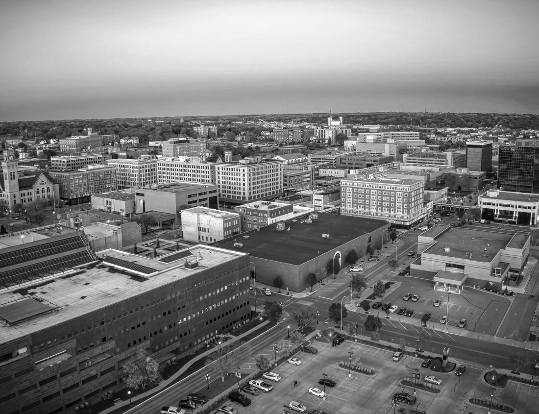 Noah Jigsaw Puzzle Crater Lake near Susanville, California in the Lassen National Forest in black white 1000 pieces