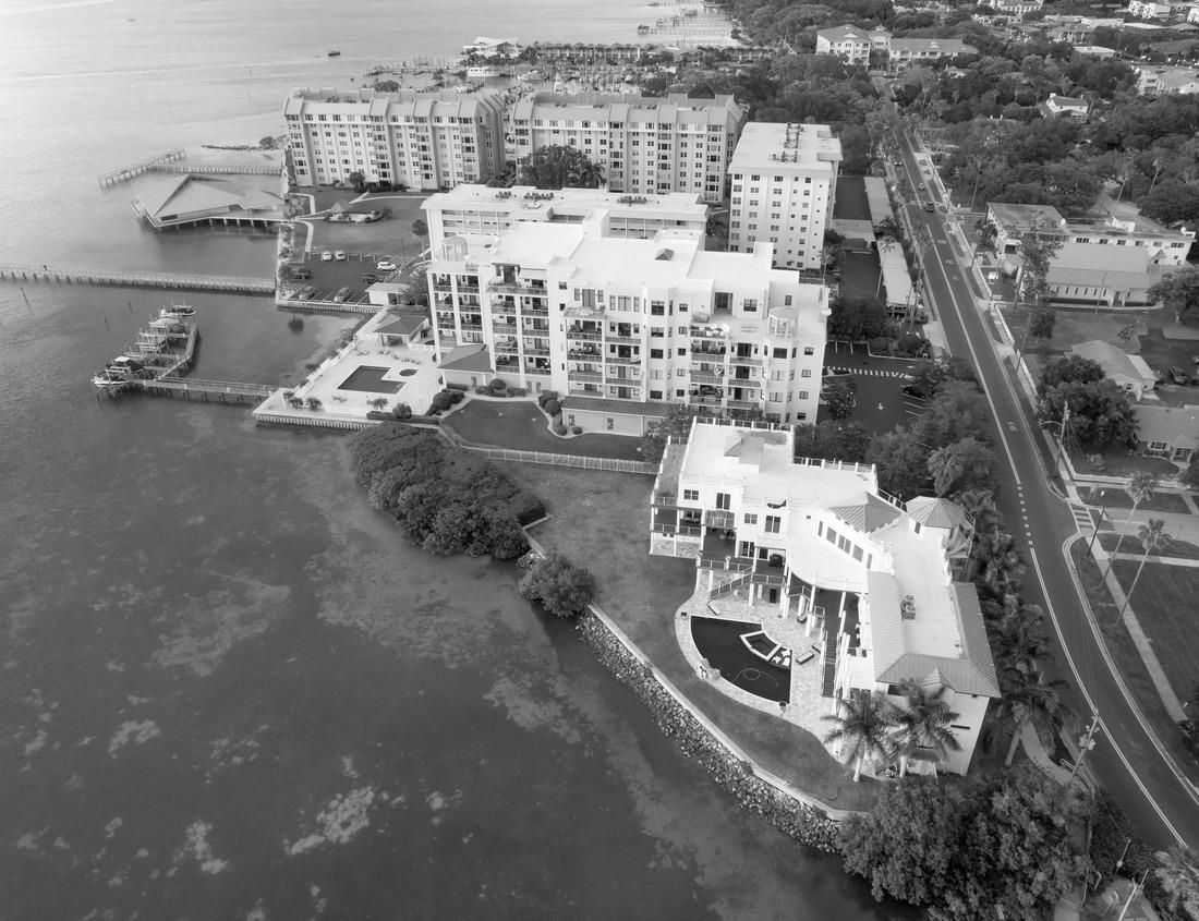 Noah Jigsaw Puzzle Double-Arch Rock Formations in the Red River Gorge in Kentucky at sunset in black white 1000 pieces