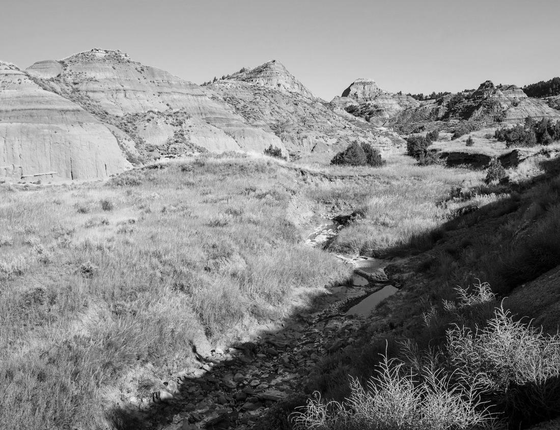 Noah Jigsaw Puzzle Beach front cabanas with palm trees in Ewa Beach Oahu Hawaii in black white 1000 pieces