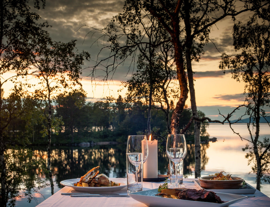 Table set for dinner outdoors in Arjeplog, Lapland, Sweden. 1000pc PuzzleBlack and White