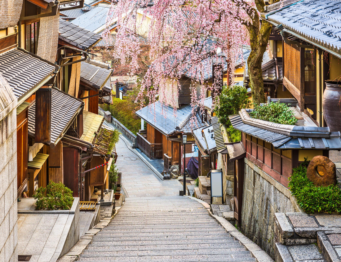 Noah Jigsaw Puzzle Kyoto, Japan in spring in the Higashiyama District 1000 pieces