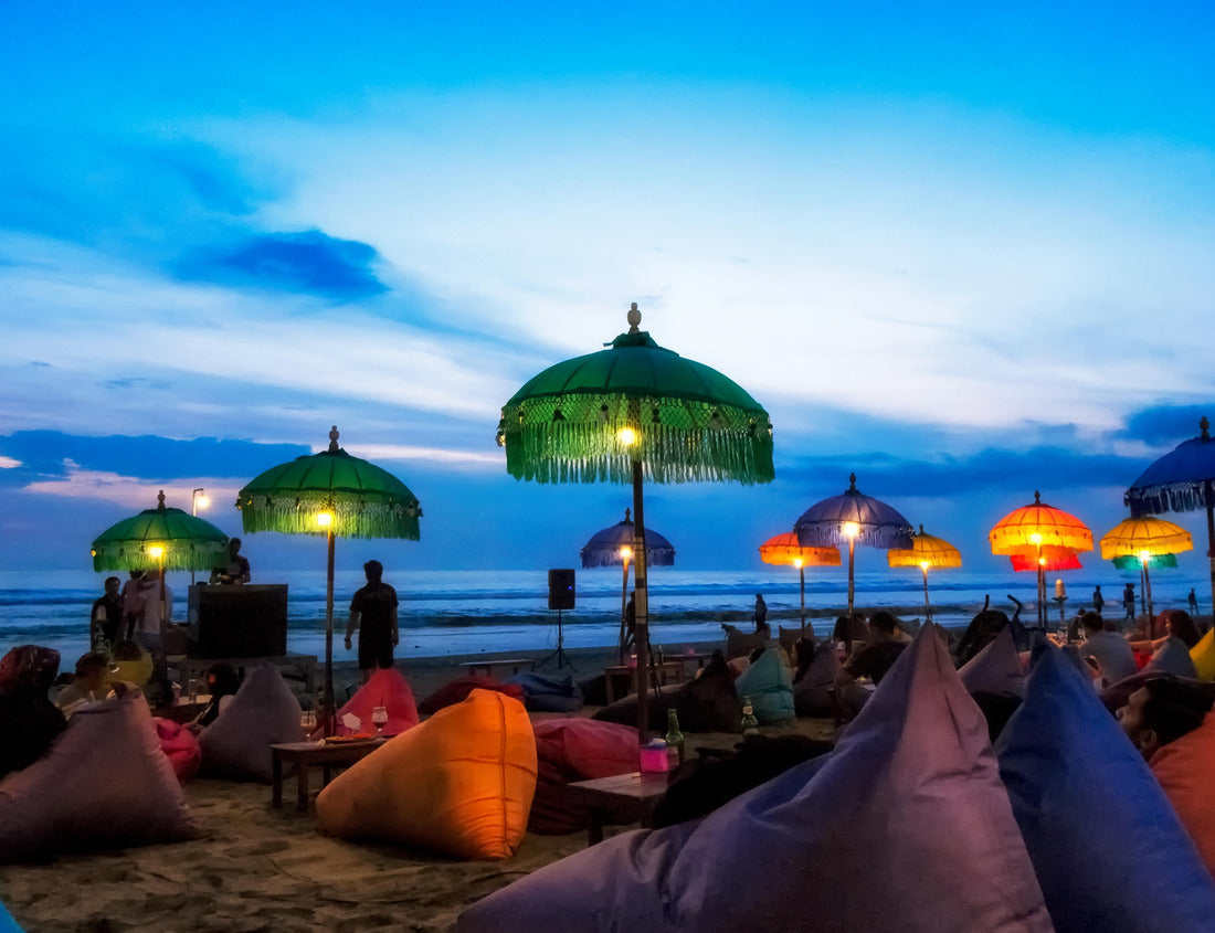 Noah Jigsaw Puzzle Enjoy sunset at Seminyak (Kuta) Bali - Indonesia 1000 pieces
