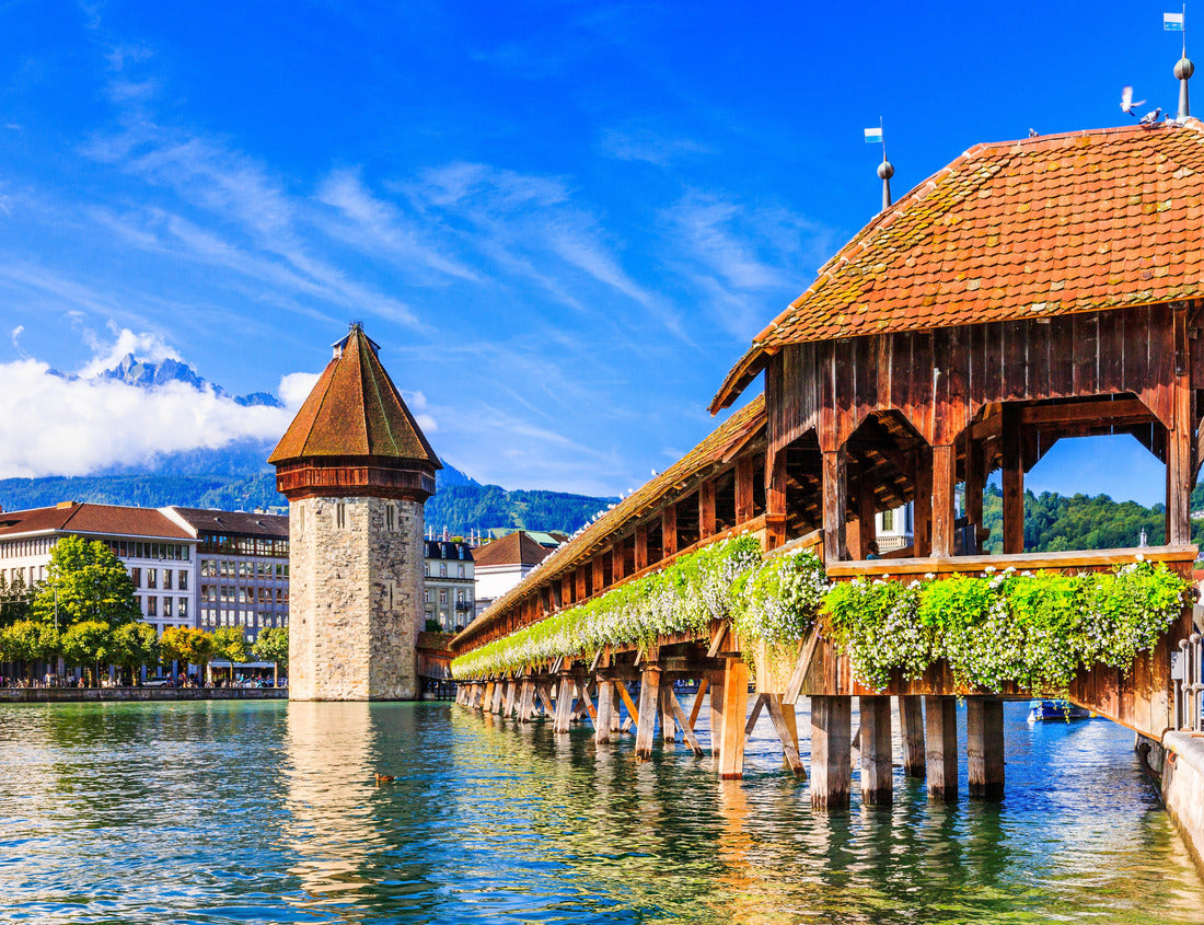 Noah Jigsaw Puzzle Lucerne, Switzerland. Historic city center with the famous Chapel Bridge and Mount Pilatus on the background. (Lake Lucerne) 1000 pieces