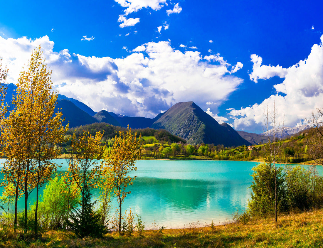 Noah Jigsaw Puzzle Beautiful autumn landscape with turquoise lake Lago di Castel San Vincenzo. Molise, Italy 1000 pieces