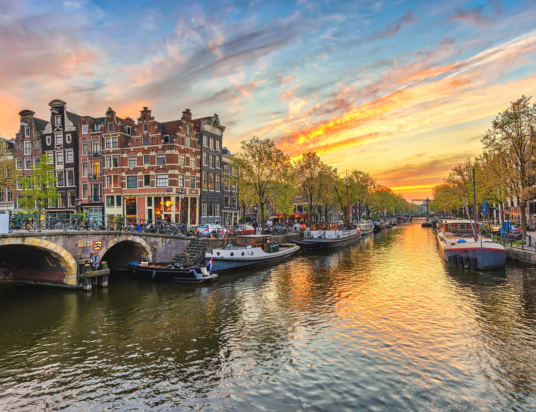 Noah Jigsaw Puzzle Amsterdam Sunset City skyline on the canal, Amsterdam, Netherlands 1000 pieces