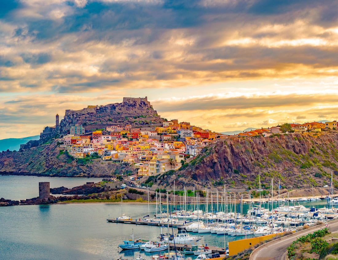 Noah Jigsaw Puzzle Beautiful alley of Castelsardo old town - Sardinia - Italy. Colorized photo of a beautiful Italian town 1000 pieces