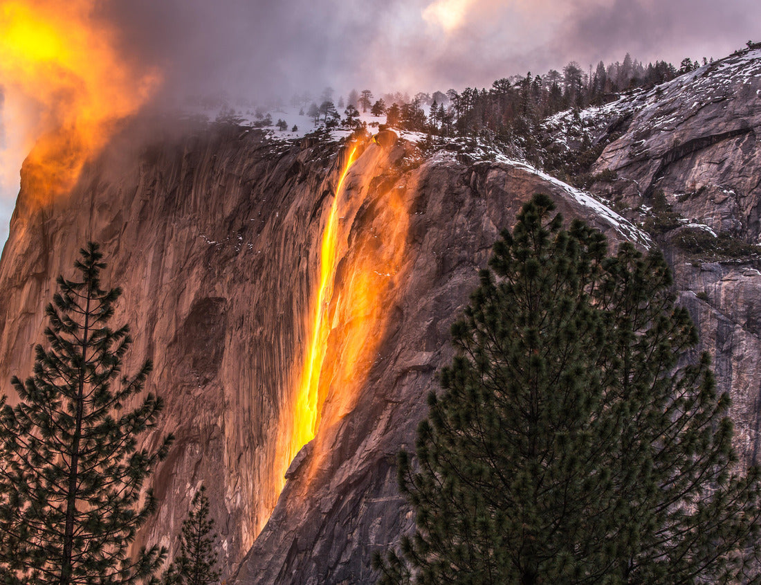 Noah Jigsaw Puzzle Horsetail Falls Yosemite NP 1000 pieces