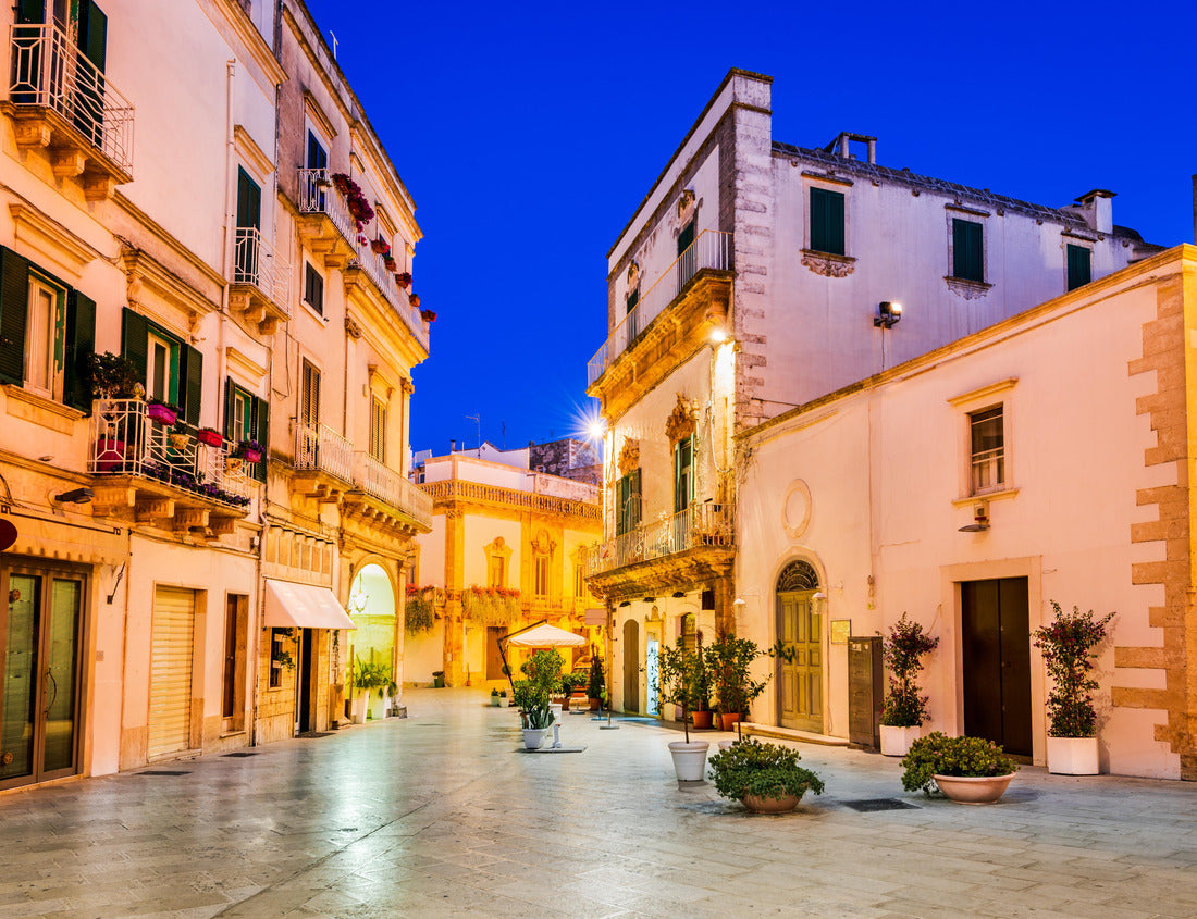 Noah Jigsaw Puzzle Martina Franca, Puglia in Italy. Piazza Plebiscito and Basilica di San Martino at dusk. Puglia, Bari region in Italy 1000 pieces