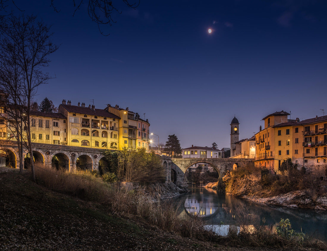 Noah Jigsaw Puzzle An evening in Ivrea ponte vecchio old bridge, Piemonte, Italy 1000 pieces