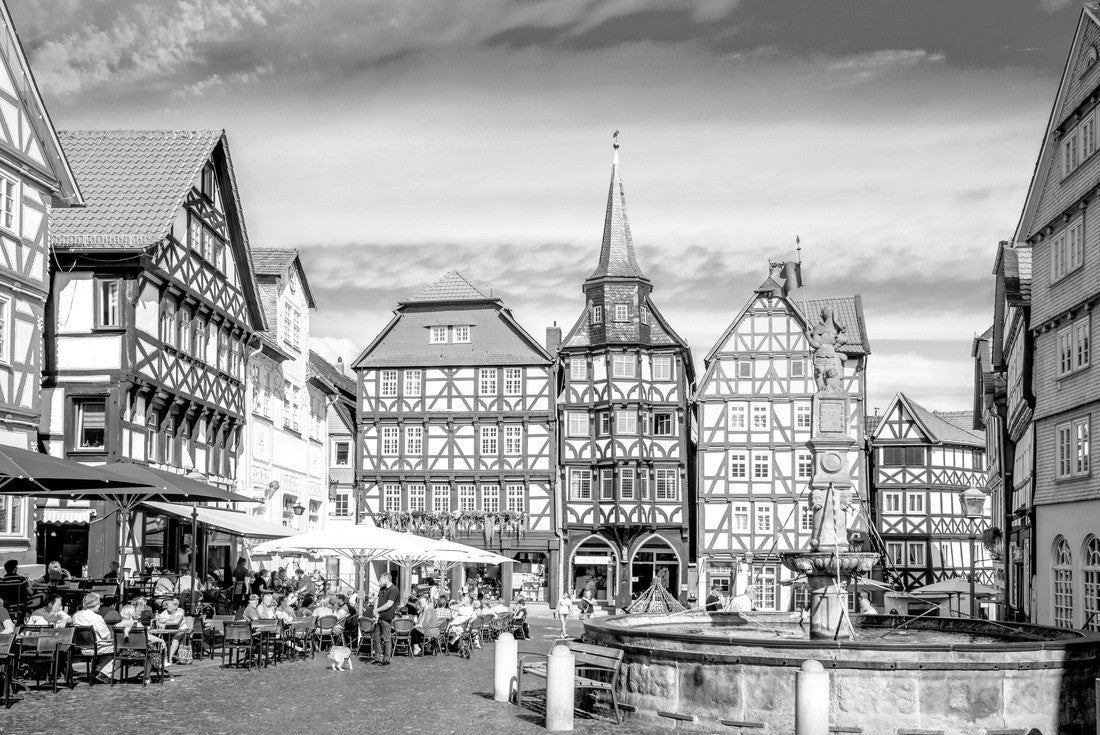 Old city of Fritzlar, Hessen, Germany 2000pc PuzzleBlack and White