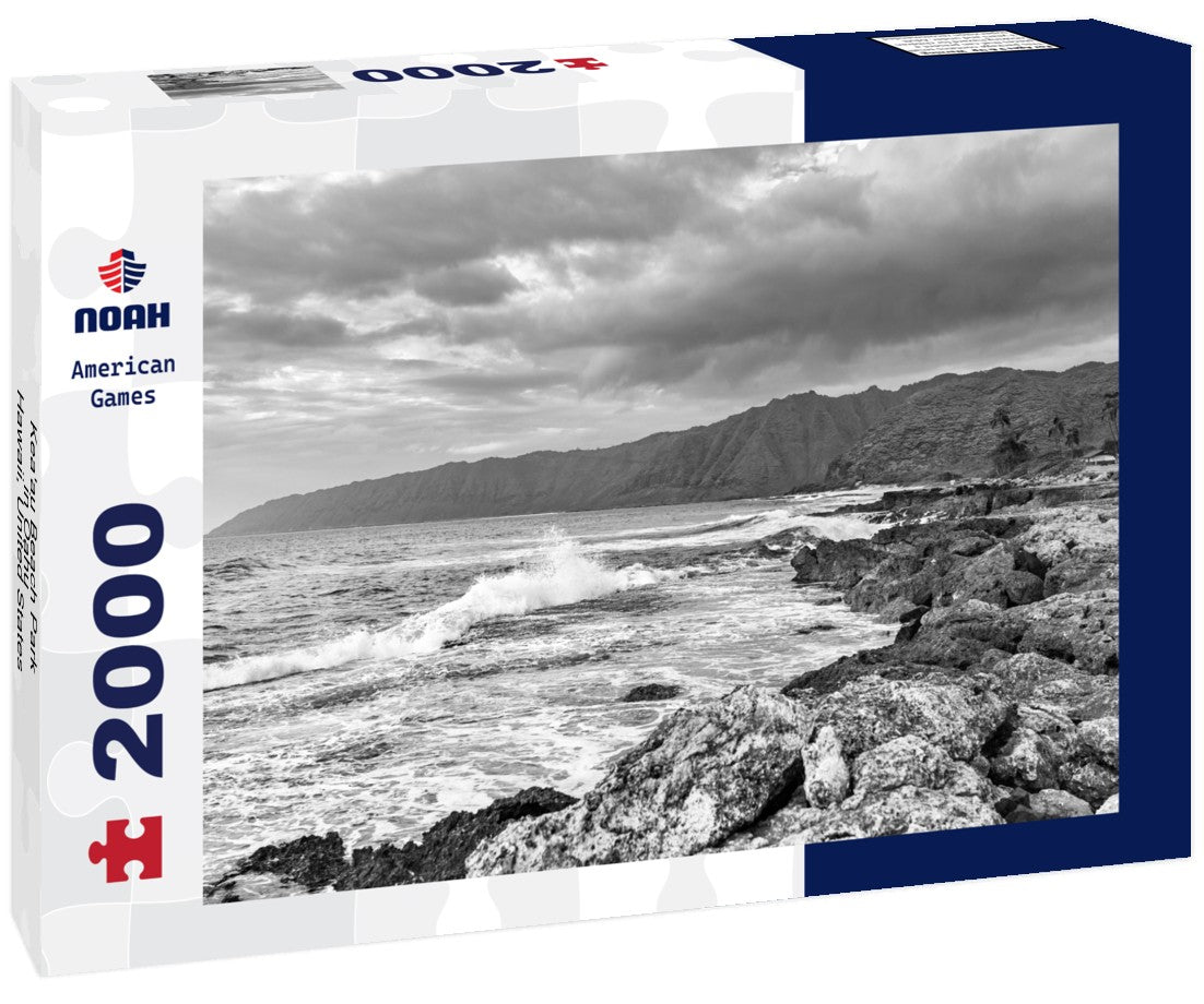 Kea'au Beach Park in Oahu - Hawaii, United States 2000pc PuzzleBlack and White