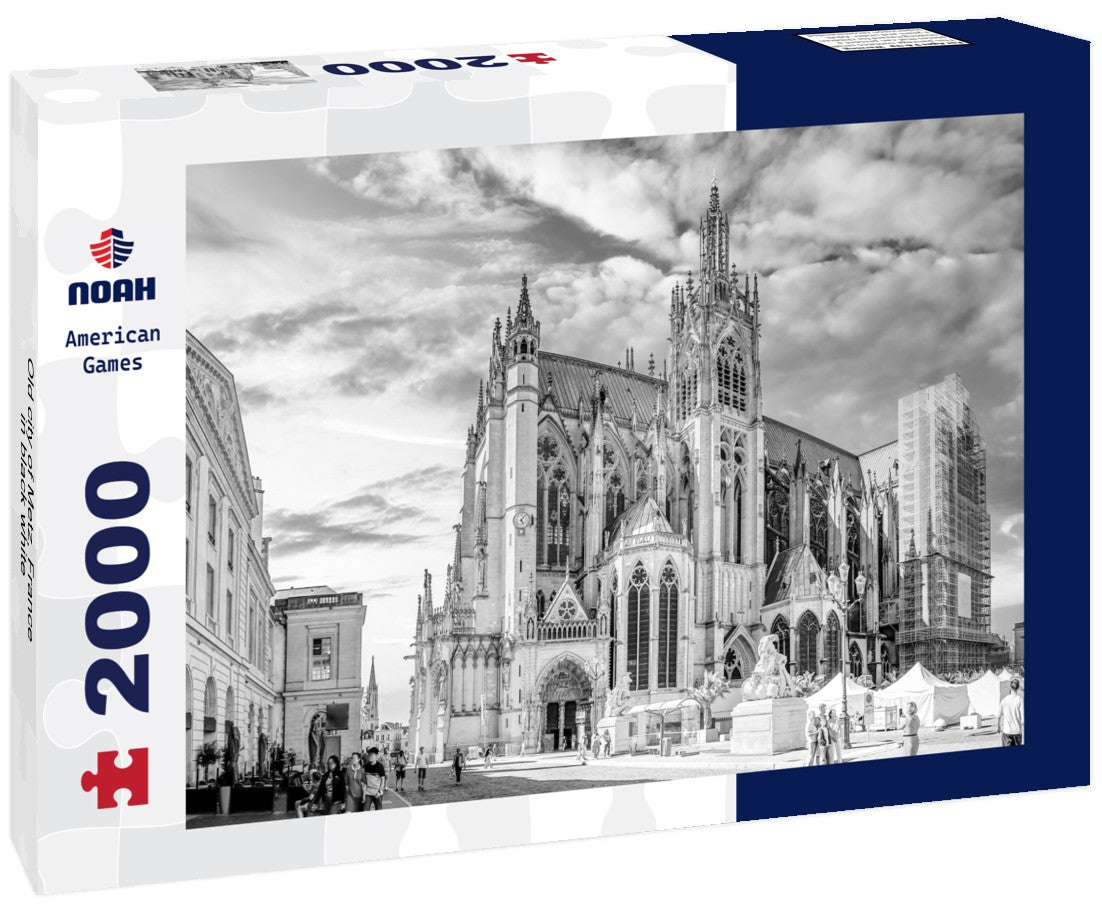 Noah Jigsaw Puzzle Old city of Metz, France in black white 2000 pieces