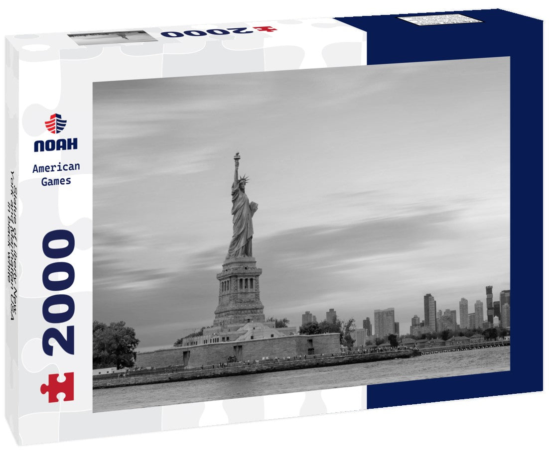 Noah Jigsaw Puzzle Statue of Liberty New York and Manhattan USA in black white 2000 pieces
