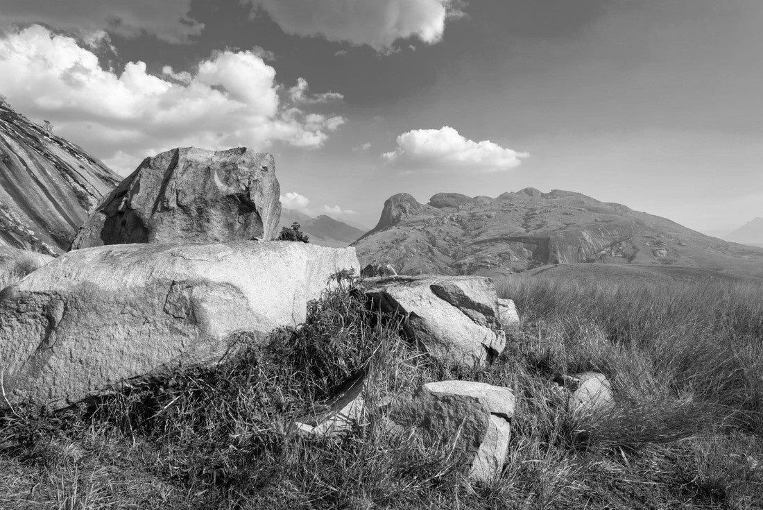 Noah Jigsaw Puzzle Andringitra national park, Haute Matsiatra region, Madagascar, beautiful mountain landscape with trail to Chameleon peak and massifs. Hiking in Andringitra mountains. Madagascar wilderness landscape in black white 2000 pieces