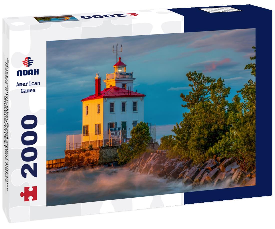 Noah Jigsaw Puzzle Fairport Harbor West Breakwater Lighthouse located in Headland Dunes State Nature Preserve in Ohio 2000 pieces