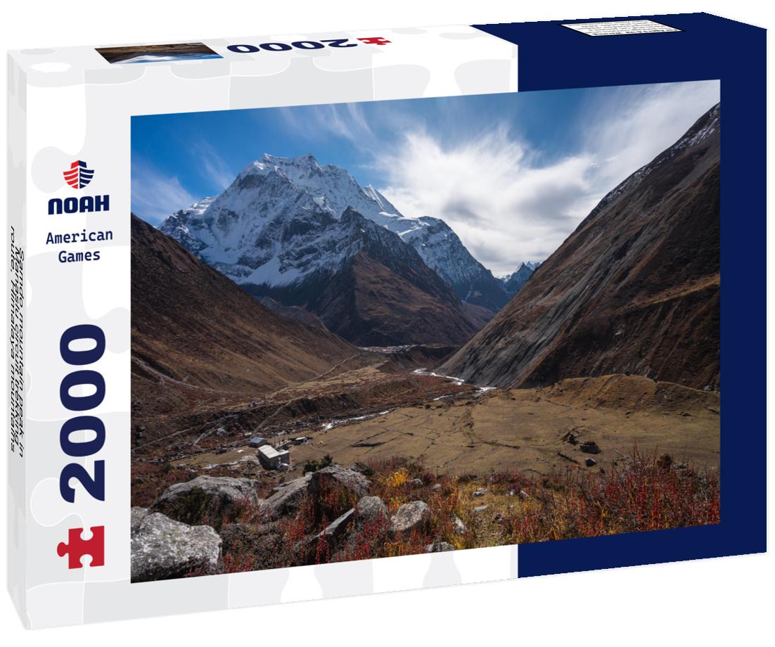 Noah Jigsaw Puzzle Samdo mountain peak in Manaslu circuit trekking route, Himalaya mountains range in Nepal 2000 pieces