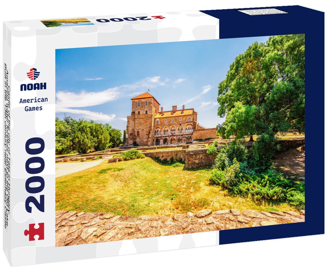 Noah Jigsaw Puzzle Castle of the city of Tata in Hungary. Amazing water fortress next to the Old Lake. Built in the 13th century near Esterhazy Castle 2000 Pieces