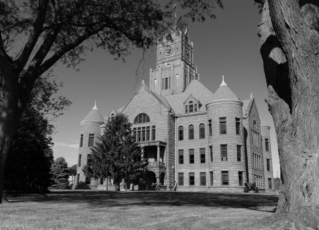 Clinton County Courthouse Iowa in black white