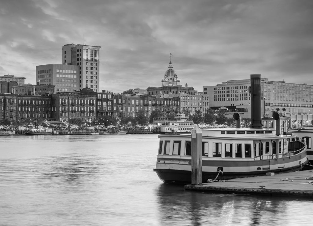Historic District waterfront of Savannah, Georgia USA in black white