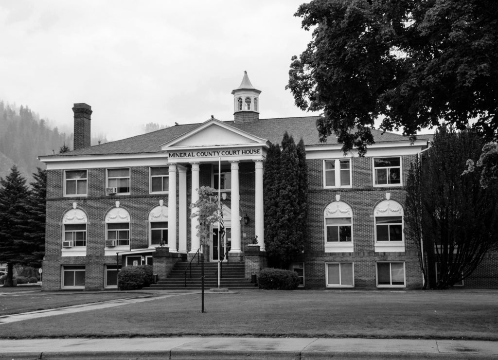 USA, Montana, Superior, Mineral County Courthouse in black white